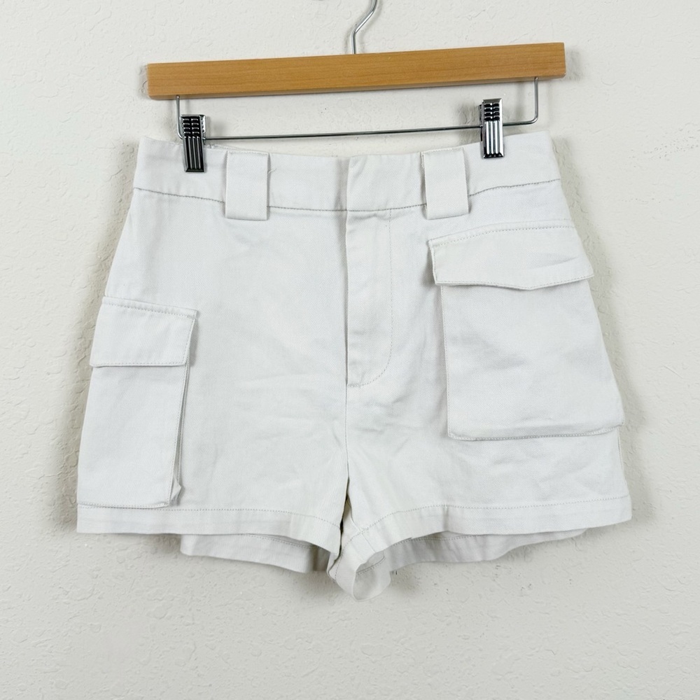 Aritzia Tna Ivory 3" Cargo Shorts Size Medium